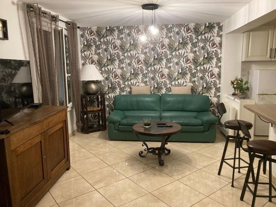Agreable Maison Avec Jolie Terrasse Exterieure Champigneulles Bagian luar foto